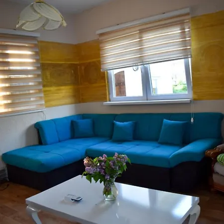 Merona With Swimming Pool *